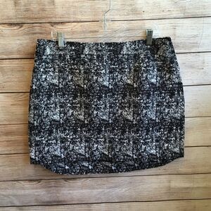 ‎BANANA REPUBLIC ROUND HEM PENCIL SKIRT